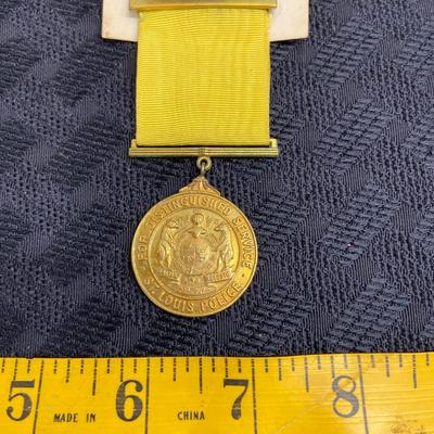 Distinguished service medal