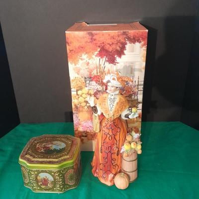 Avon 1991 Mrs. Albee Award Figure and Tin