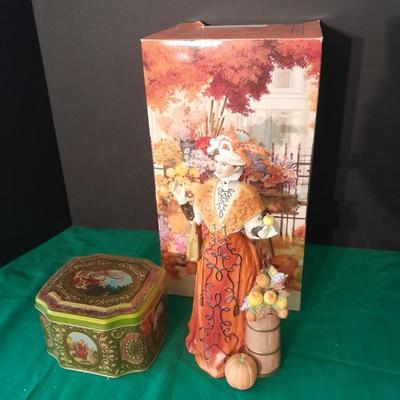 Avon 1991 Mrs. Albee Award Figure and Tin