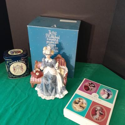 Avon 1992 Mrs. Albee Award Figure, decorative tin and Stationary