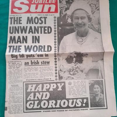 RARE 1977 The Queen's Silver Jubilee Collectables with Jubilee awarded Goblet!