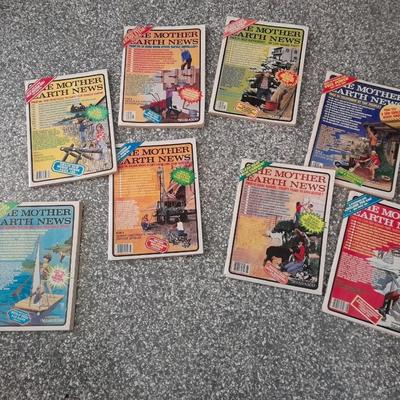 Back issue magazines THE MOTHER EARTH NEWS SURVIVAL tips and GREAT hints!