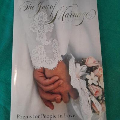 Bride and Groom Decorations Bride & Groom glasses, Large ceramic Figures, Candle holder and more