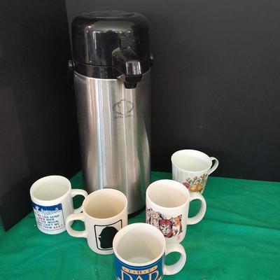 Service Ideas Stainless glass insert air beverage dispenser with fun mugs