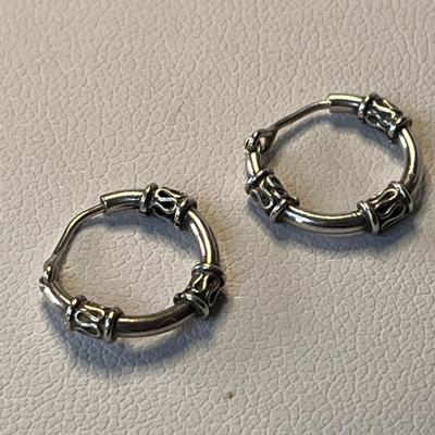 TINY SILVER EARRINGS PAIR