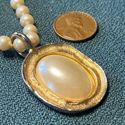 PEARL & PENDANT NECKLACE SIGNED â€œDAUPLAISEâ€