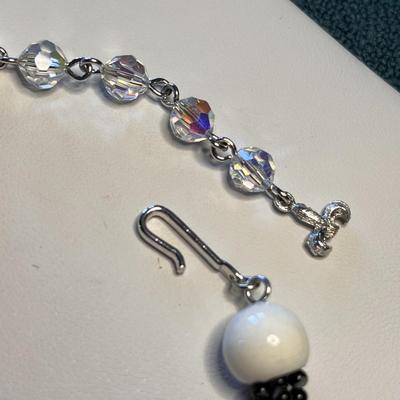 RETRO â€œVENDOMEâ€ NECKLACE BLACK, CLEAR, WHITE BEADWORK