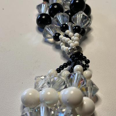 RETRO â€œVENDOMEâ€ NECKLACE BLACK, CLEAR, WHITE BEADWORK
