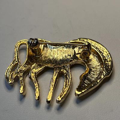 GOLD TONE ZEBRA PIN