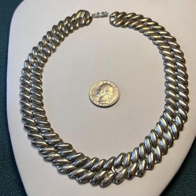 VINTAGE METAL NECKLACE AGED SILVER LOOK