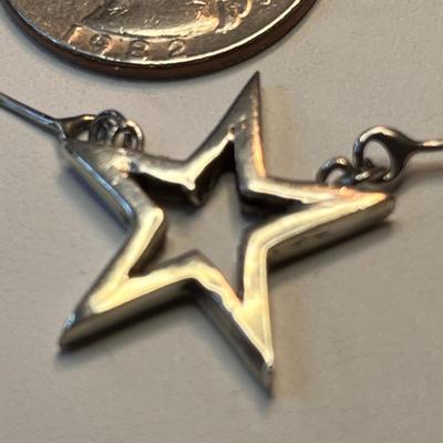SILVER STAR NECKLACE ON APPROX. 16â€ WIRE 