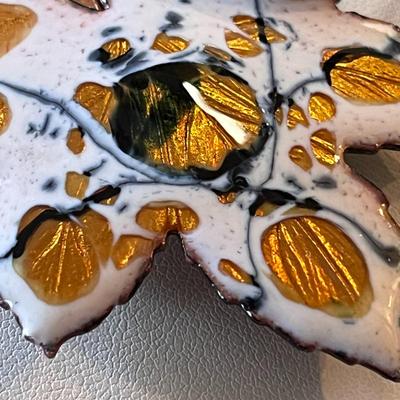 BEAUTIFUL ENAMELED â€œMATISSE RENOIRâ€ PIN