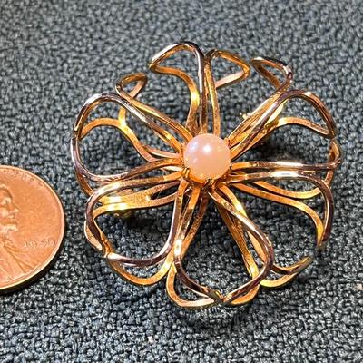 CLASSY FLOWER PIN WITH REAL PEARL CENTER