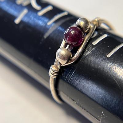 .925 SILVER CRAFTED RING WITH AMETHYST PURPLE BEAD