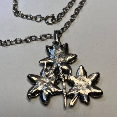 SILVER TONE JEWELERâ€™S METAL TURQUOISE PENDANT