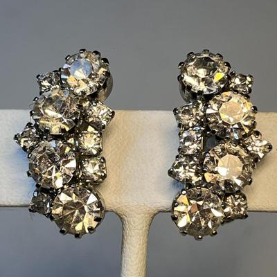 VERY BRILLIANT ARCHED RHINESTONE EARRINGS
