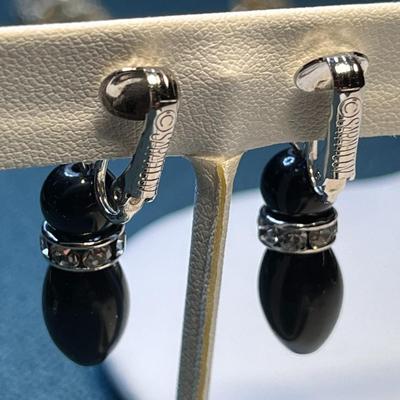 CLASSY BLACK DROP EARRINGS w/ RHINESTONE BAND