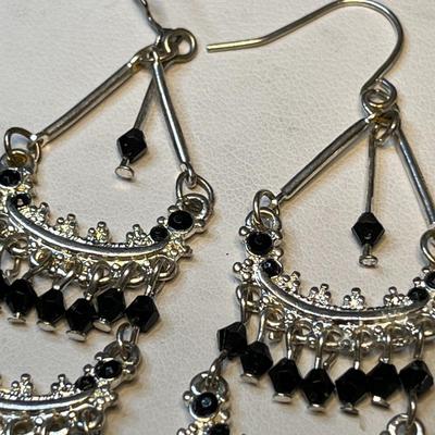 LAYERED MULTI DANGLE EARRINGS BLACK, SILVER