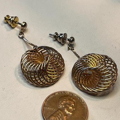 CLASSY SPIRAL WIRE EARRINGS
