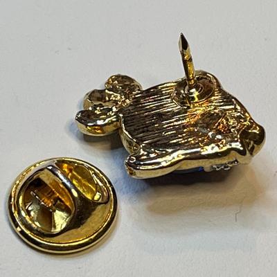 DAINTY RHINESTONE FISH PIN 