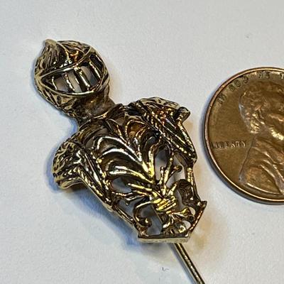 KNIGHT IN ARMOUR STICK PIN