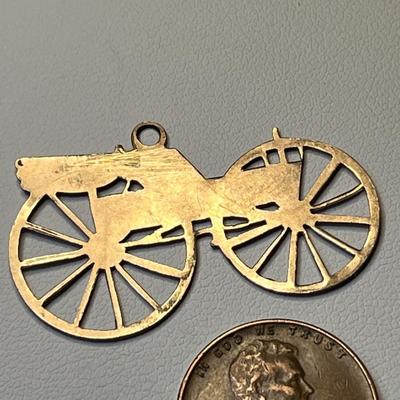 VINTAGE OLD TIME BUGGY CHARM PENDANT 
