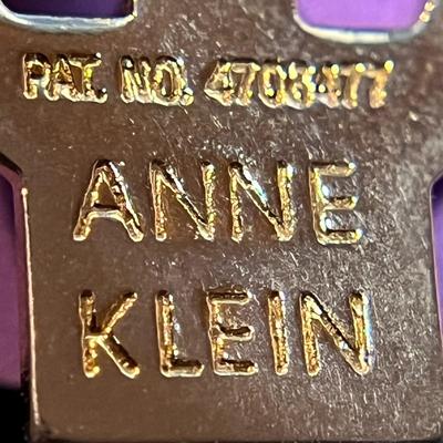 ANNE KLEIN LION LOGO KEY RING