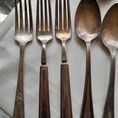 Large assortment of flatware Rogers & sons, Japan Airline, and more