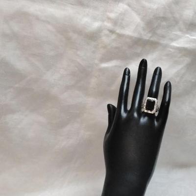 Sapphire Quartz With White Sapphire Accents 925 Ring Size 8.5