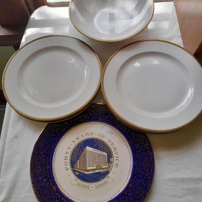 Imperial by Salem China Co. 23 Kt. Gold ovenproof Chinaware replacement pieces and a Royal Bavaria decorative plate