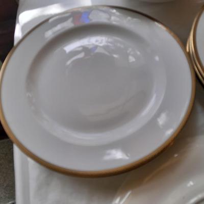 Imperial by Salem China Co. 23 Kt. Gold ovenproof Chinaware replacement pieces and a Royal Bavaria decorative plate