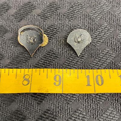 Vintage US Army pins