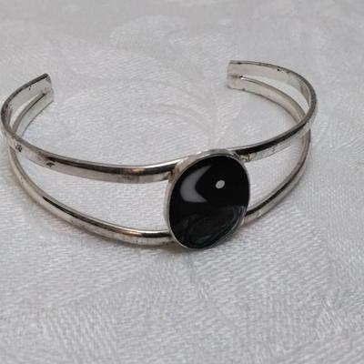 Vintage Onyx and Abalone Day/Night Alpaca Bracelet