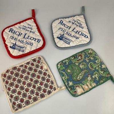 Vintage Potholders - 4 pc lot - Chintz & Paisley patterns advertising