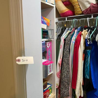 Closet Contents Lot