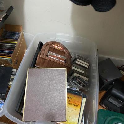 Closet Contents Lot