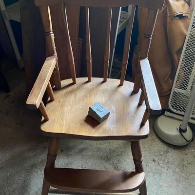 Heart cut-out vintage youth chair