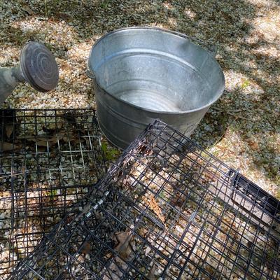 Misc. Traps and garden item lot