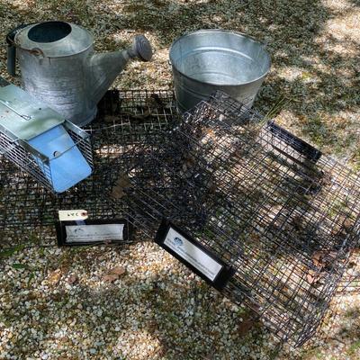 Misc. Traps and garden item lot