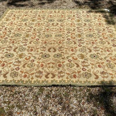 Hand woven/braded area rug