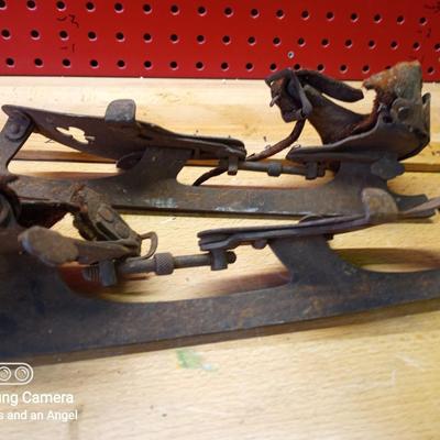Antique Ice Skates