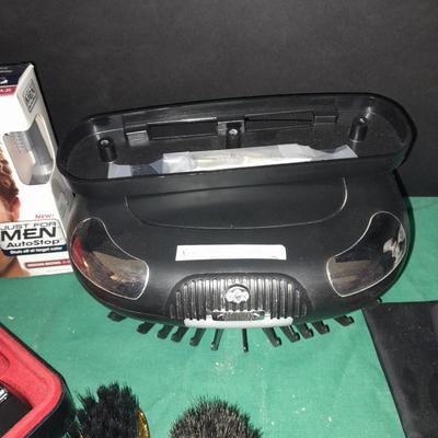 Vintage Remington soft-foil 2 shaver, lint brushes, women's shaver, and more