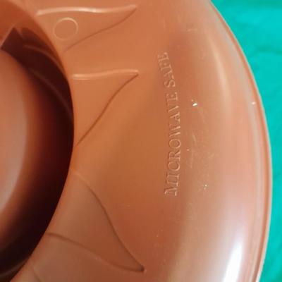 Salsa X-press with divided chip / dip bowl