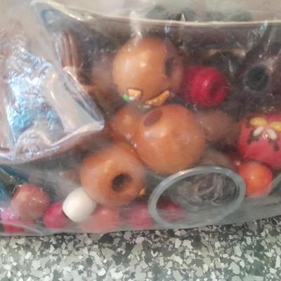 Large MacramÃ© beads, Tools for macramÃ©, and small rolls of Jute