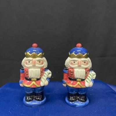 Fitz and Floyd Nutcracker Salt/Pepper