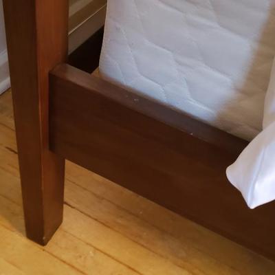 Queen size bed frame Wood