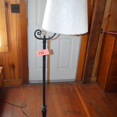 Vintage style bridge floor lamp