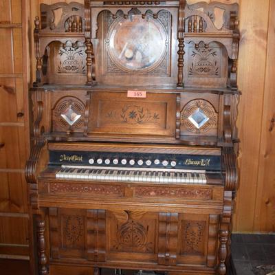 Story & Clark Pump Organ Oak Case Pristine & Works