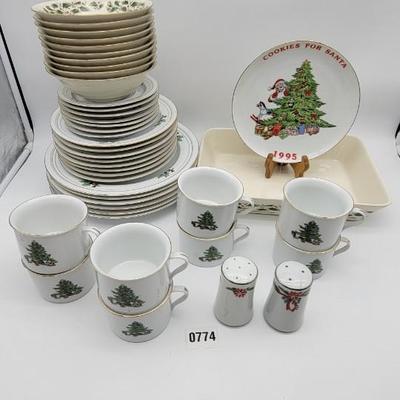 Cookies For Santa Dinner Ware Lot