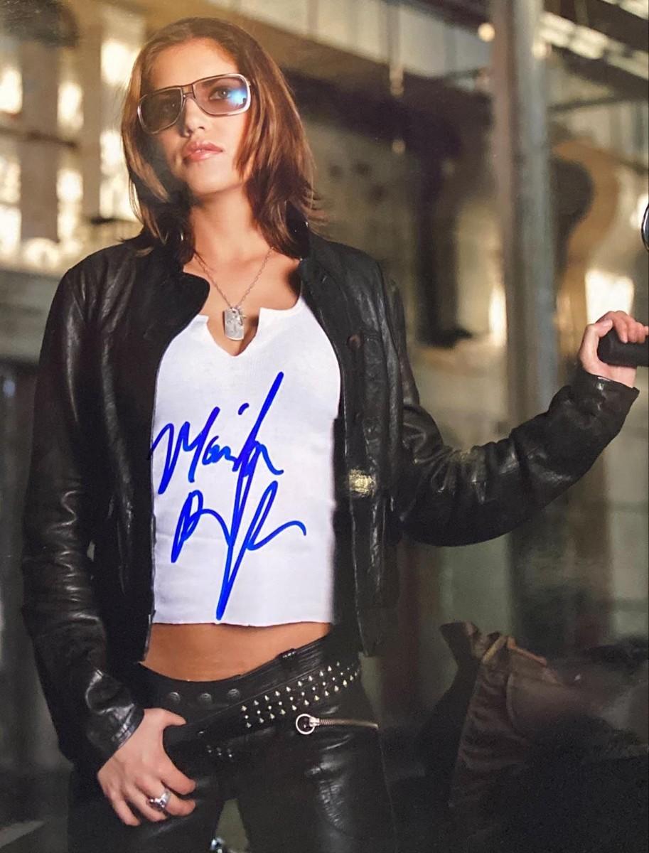 Dagmara Domińczyk Signed Photo | EstateSales.org